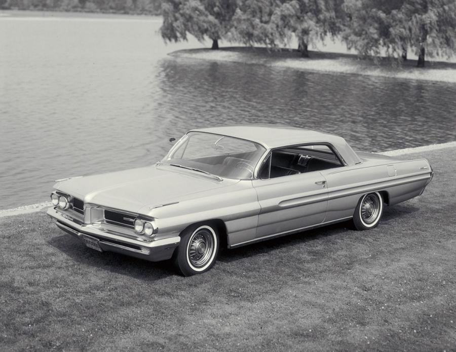  Pontiac Grand Prix 1962 года  (фото 15 из 17)